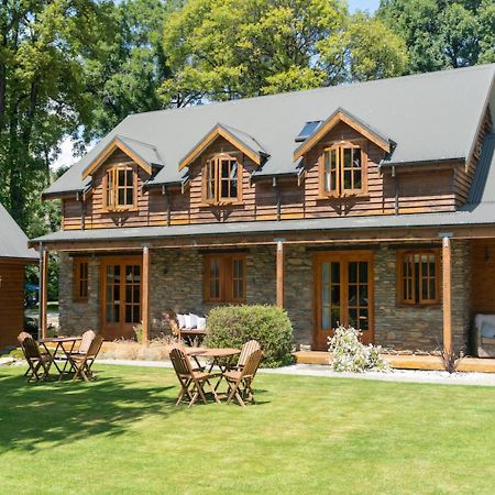 Wanaka Homestead Lodge & Cottages Extérieur photo