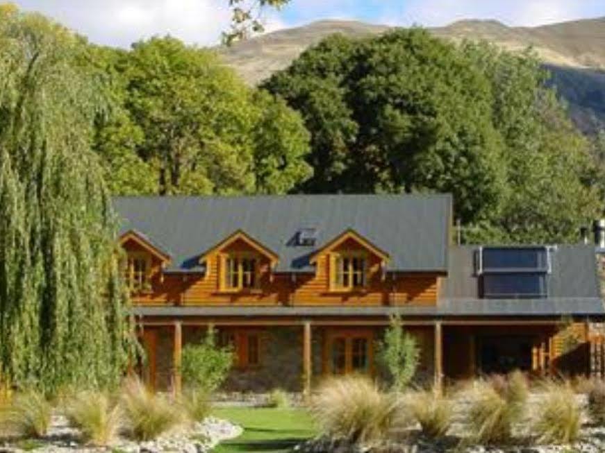 Wanaka Homestead Lodge & Cottages Extérieur photo